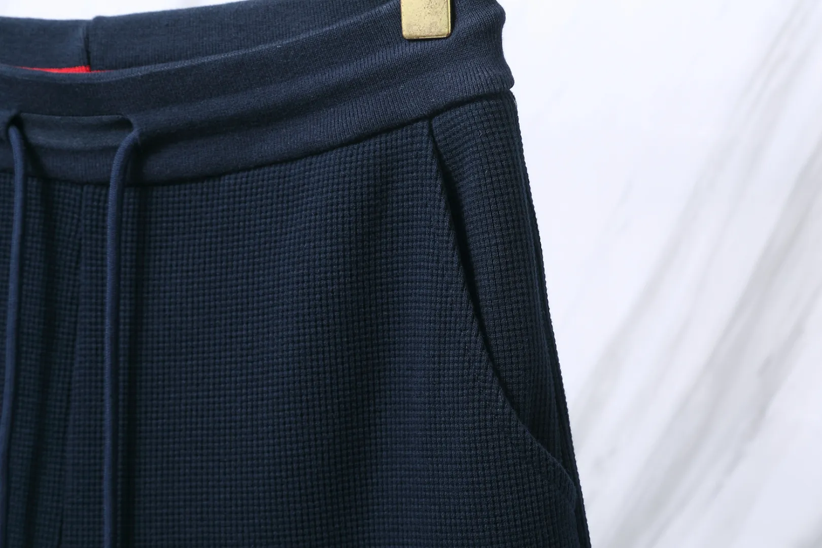 ：116（TB ） THOM BROWNE . TB Factory Same Style TB TB ：Dark Gray/Light Gray/Navy Blue/Black Size：0/1/2/3/4